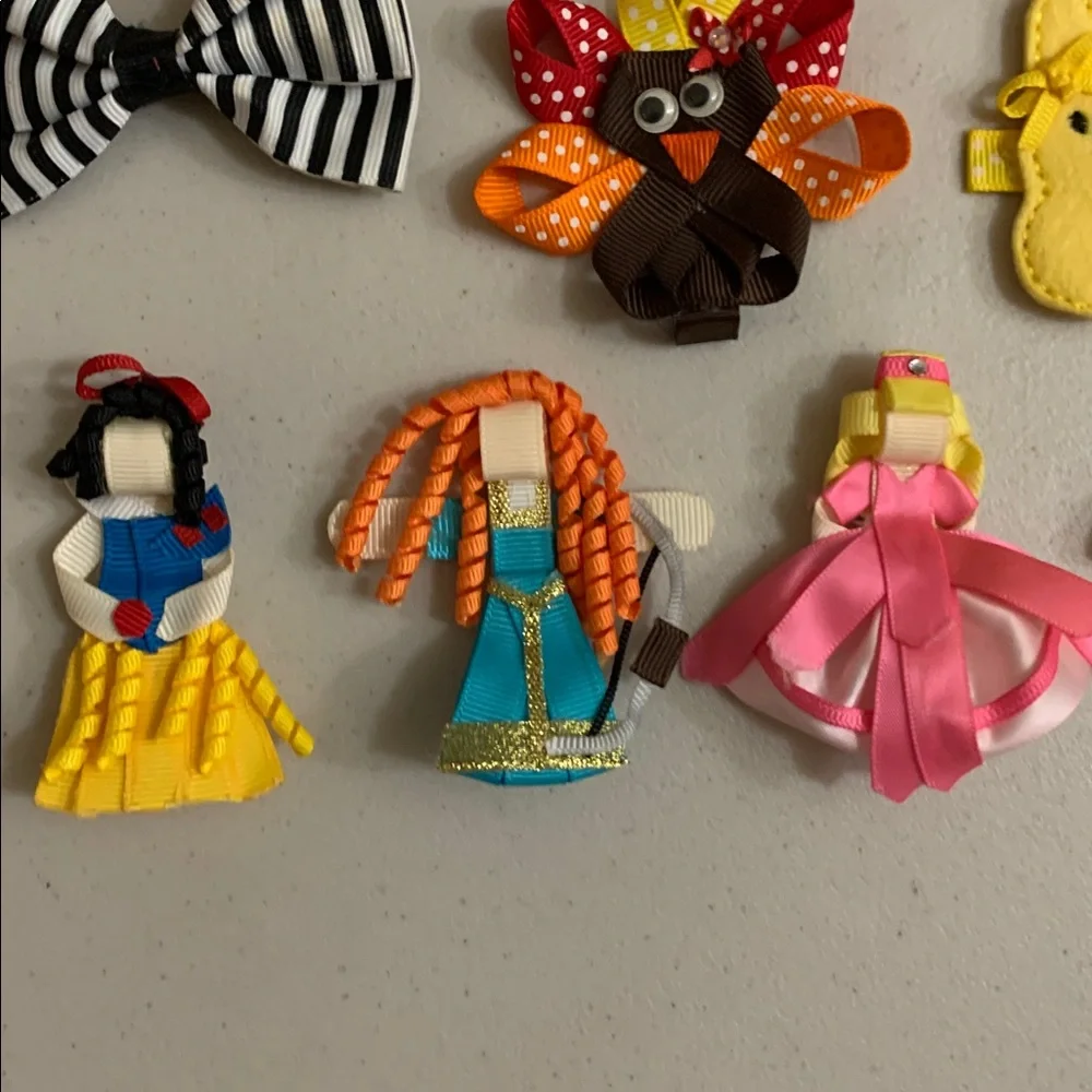 Handmade Hair Bow Barrettes Princess Horses Reindeer Bunny Dinosaur Turkey Etc